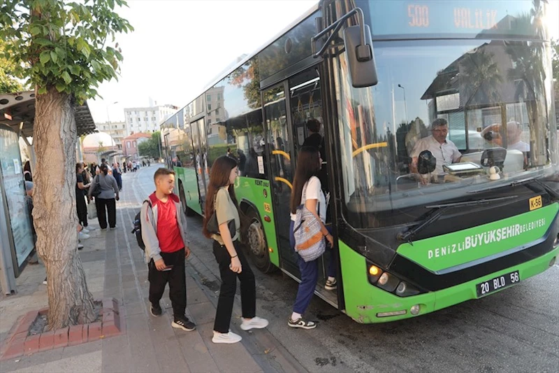 Okullar açıldı, Büyükşehir otobüs seferlerini artırdı
