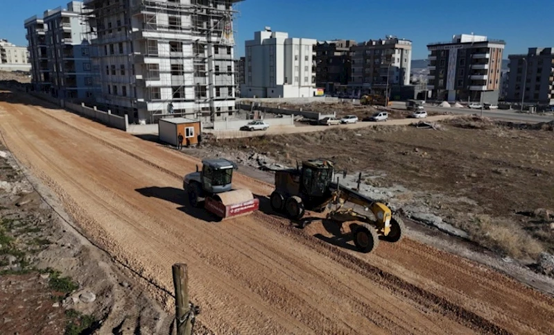 KARAKÖPRÜ’YE YENİ YOLLAR KAZANDIRILIYOR