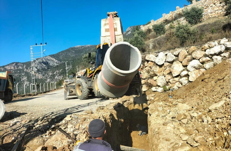 Alanya yollarında kış bakımı sürüyor