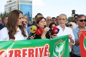 Eşbaşkan Bucak: Evimize, dilimize, takımımıza sahip çıkıyoruz