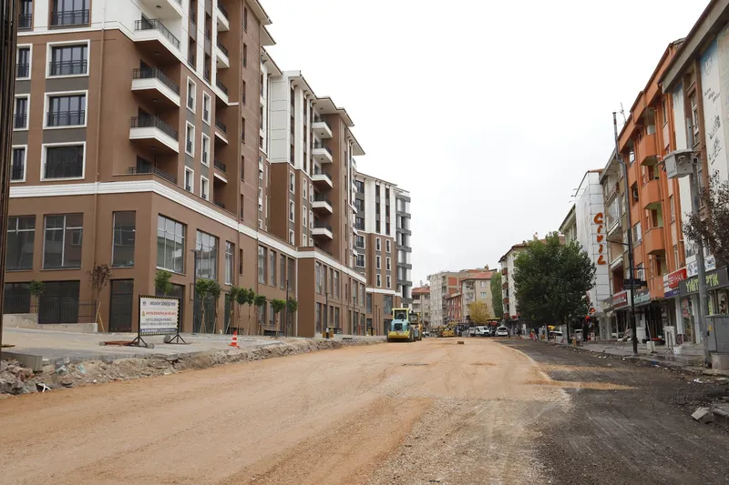 HAMİDİYE KENTSEL DÖNÜŞÜMÜ KALEALTI CADDESİ’NDEKİ YOL YENİLEME ÇALIŞMALARIYLA TAÇLANIYOR