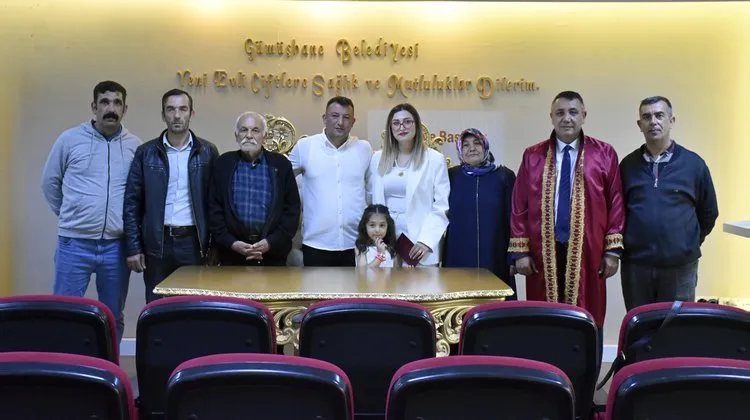 Gümüşhane Belediye Başkanı Akkurt-Altan Çiftinin Nikahını Kıydı
