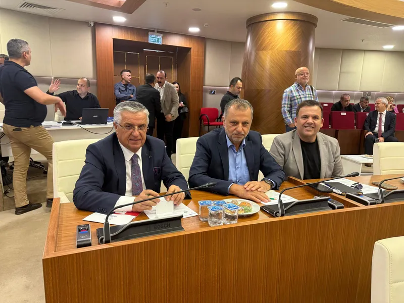Kemer Belediye Başkanı Topaloğlu Antalya Büyükşehir Meclis Toplantısı