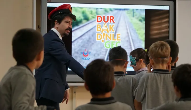 30 Bin Öğrenciye Hemzemin Geçit Güvenliği Eğitimi
