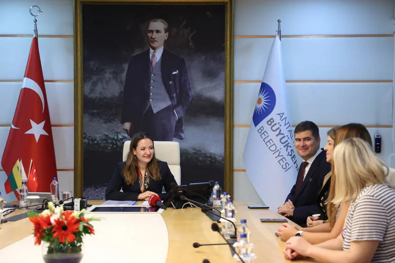 Antalya Büyükşehir Litvanya Heyetini Ağırladı