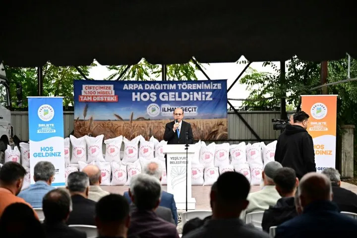 Yeşilyurt Belediyesi 50 Ton Arpa Desteğiyle Küçükbaş Hayvancılığı Güçlendiriyor