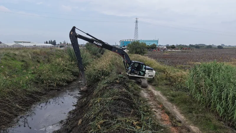 MASKİ Taşkın Riskine Karşı Temizlik Çalışmalarına Başladı