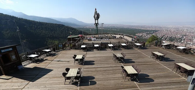 PAMUKKALE BELEDİYESİ SEYİR TEPESİ ŞEHİR ORMANI’NDA BAKIM ÇALIŞMALARI BAŞLADI