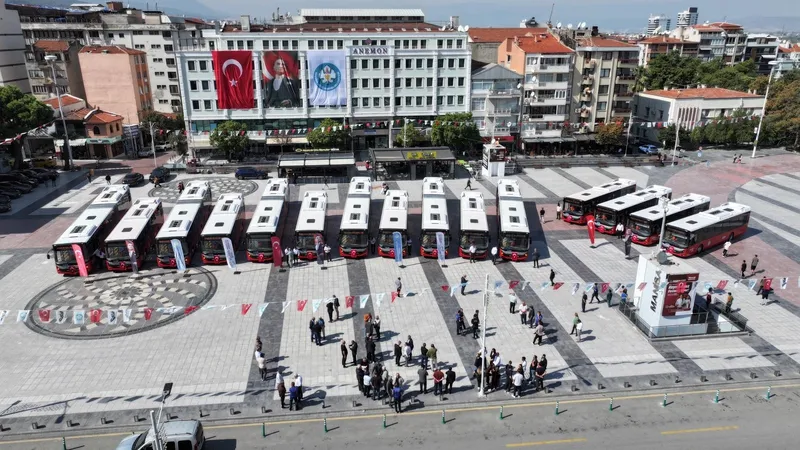 Manisa Büyükşehir, Toplu Ulaşım Konforu için Filoya 35 Yeni Otobüs Ekledi