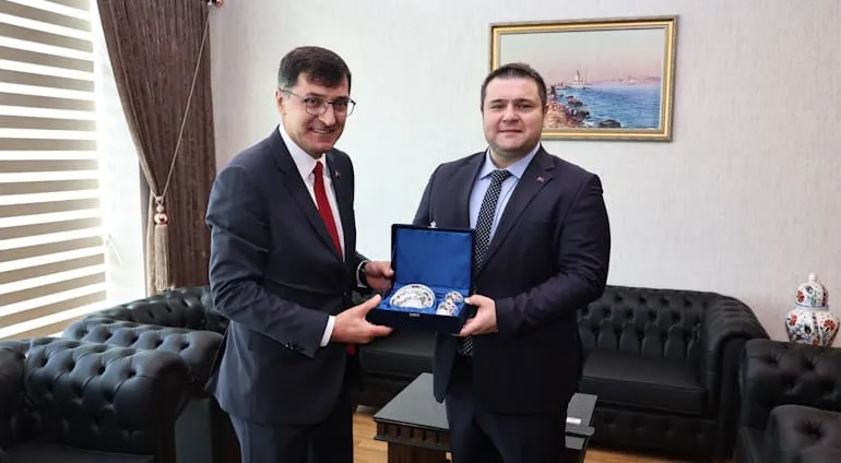 Kütahya Belediye Başkanı Kahveci, Adalet Komisyonu Başkanı Malkoç