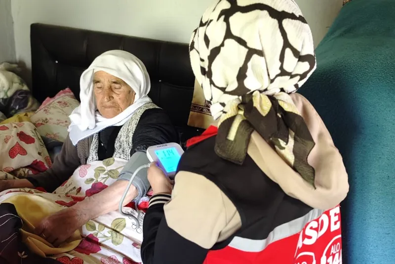 Evde Bakım Yardımı ödemeleri başladı: 6 milyar lira hak sahiplerine aktarılıyor