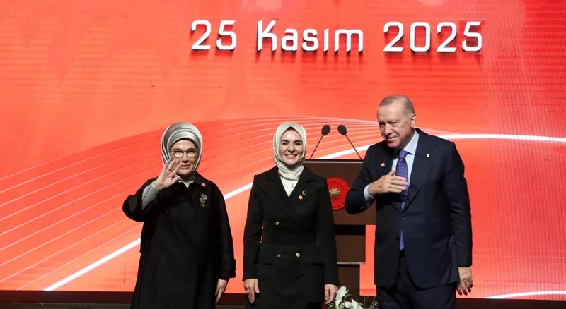 Erdoğan: Kadına Şiddetle Mücadelede Ön Saftayım