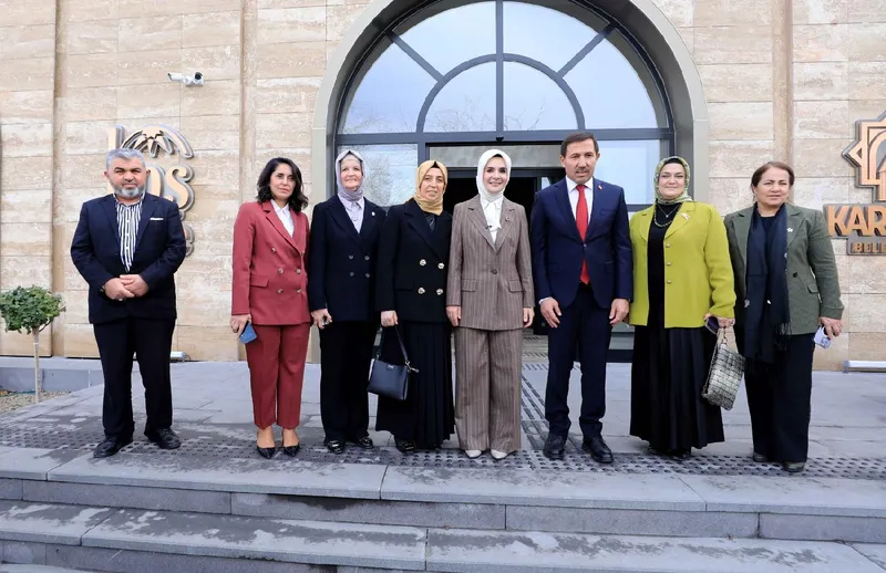 Bakan Göktaş Hoşkubbe Millet Kütüphanesi