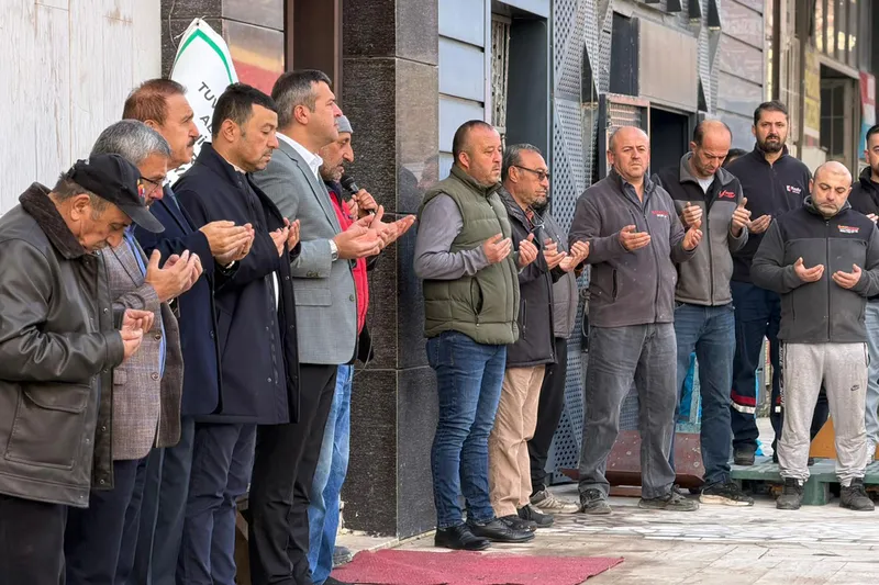 Karabük Belediye Başkanı Çetinkaya Esnaflarla Buluştu