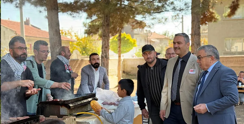 Şuhut Belediye Başkanı Özaşkın Filistin Kermesinde