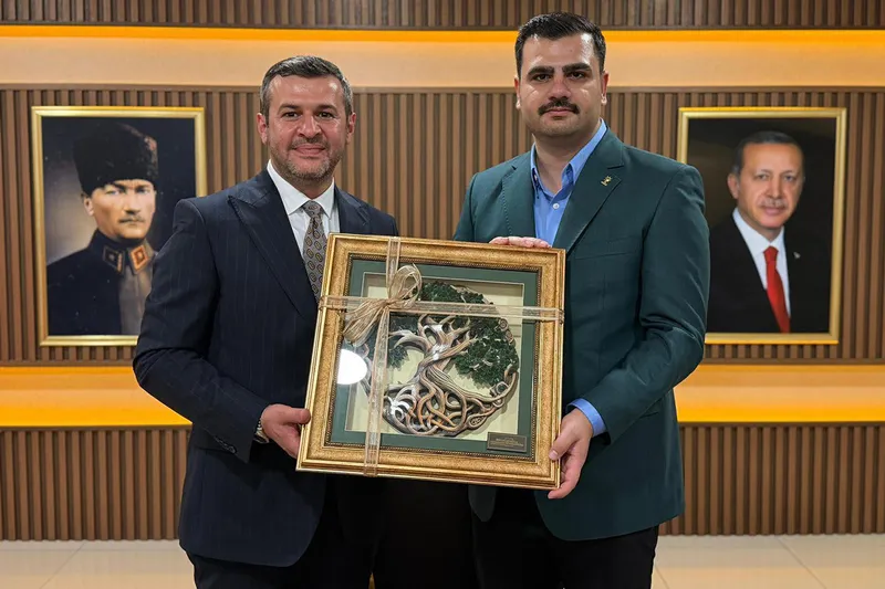 AK Parti Genel Sekreteri İnan, Karabük Belediye Başkanı Çetinkaya