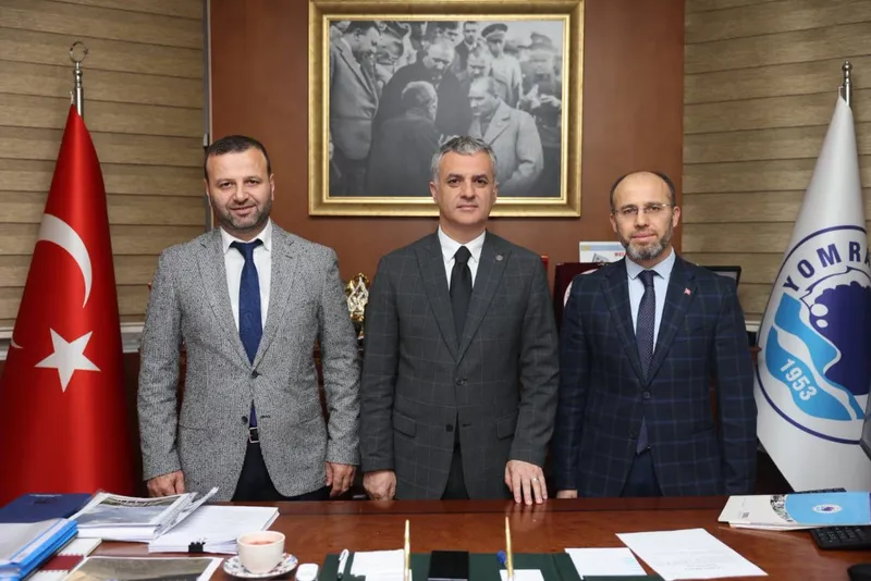 Dini İhtisas Merkezi Yöneticilerinden Yomra Belediye Başkanı
