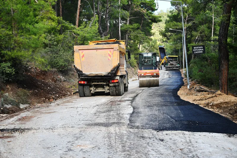 Kiriş Dağ Yolunda Asfalt Yama Çalışmaları Başladı