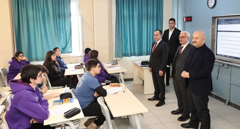 Gebze Protokolü Yücel Boru Fen Lisesi