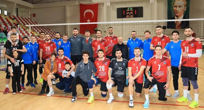 Gebze Voleybol Takımı  Evinde 3-0 Farklı Galip