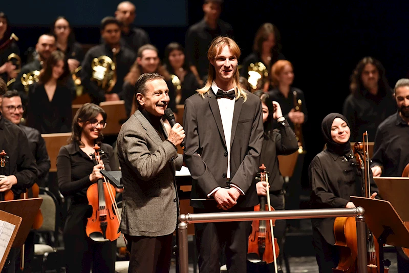 MUHTEŞEM ÇOCUKLARDAN MUHTEŞEM KONSER