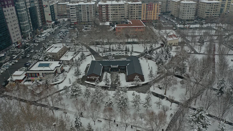 Büyükşehir’in Yaşlı Yaşam ve Dayanışma Merkezi, Ulu Çınarların İkinci Baharı Oluyor