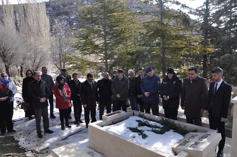 FİKRET ÜNLÜ MEZARI BAŞINDA ANILDI