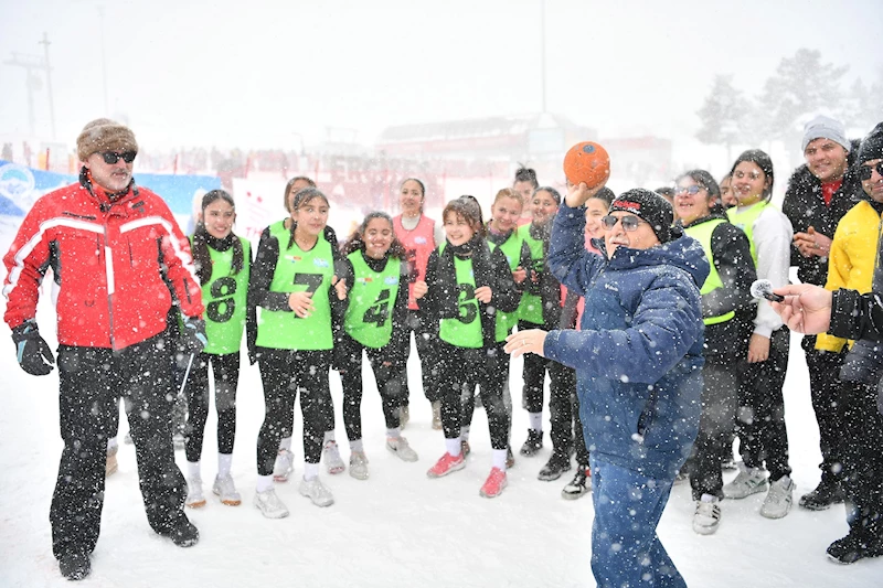 Kar Hentbol Şampiyonası, Türkiye’de İlk Kez Erciyes’te Gerçekleşti