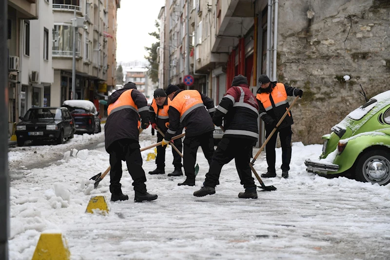 KAR YAĞIŞI DURDU MÜCADELE DEVAM EDİYOR