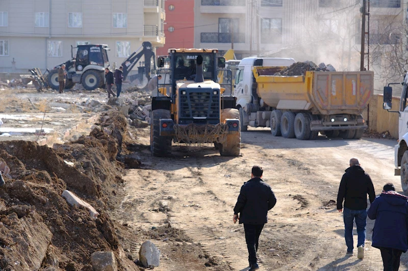 İpekyolu’nda Ulaşım Altyapısını Güçlendirecek Yol Açma Hamlesi