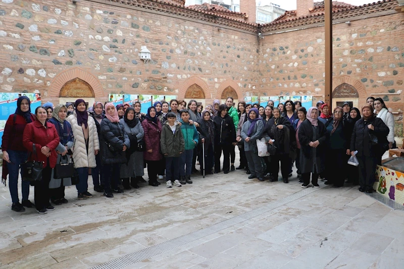 Büyükşehir’den yüzlerce kadına kültürel gezi