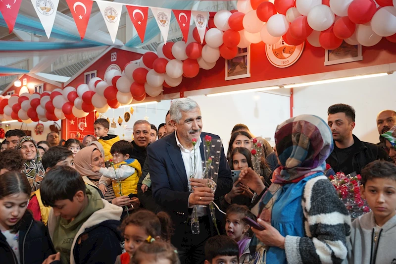 Kahta Belediyesi, 8 Mart Dünya Kadınlar Günü’nü Ramazan Çarşısı’nda Coşkuyla Kutladı