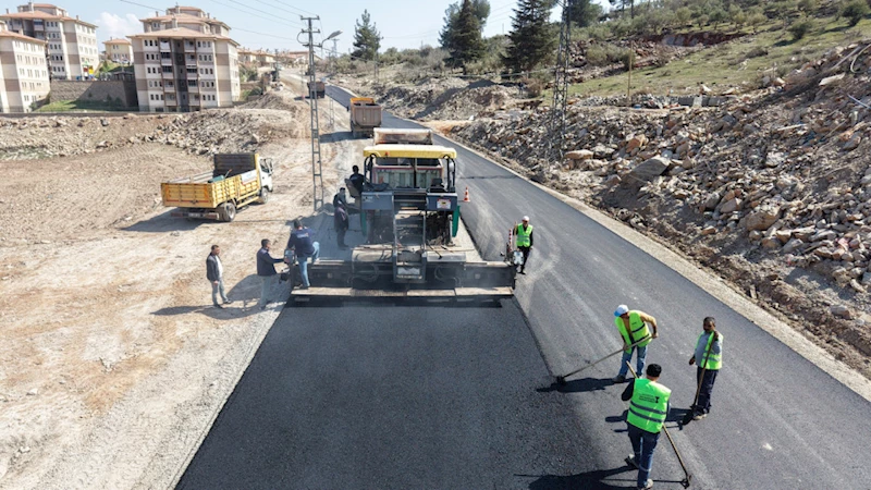 Büyükşehir Türkoğlu’nda Arterleri Bir Bir Yeniliyor