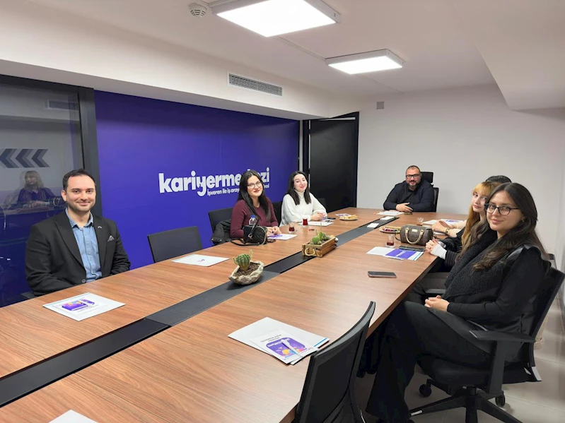 Kariyer Merkezi, Öğrencileri Geleceğe Hazırlıyor
