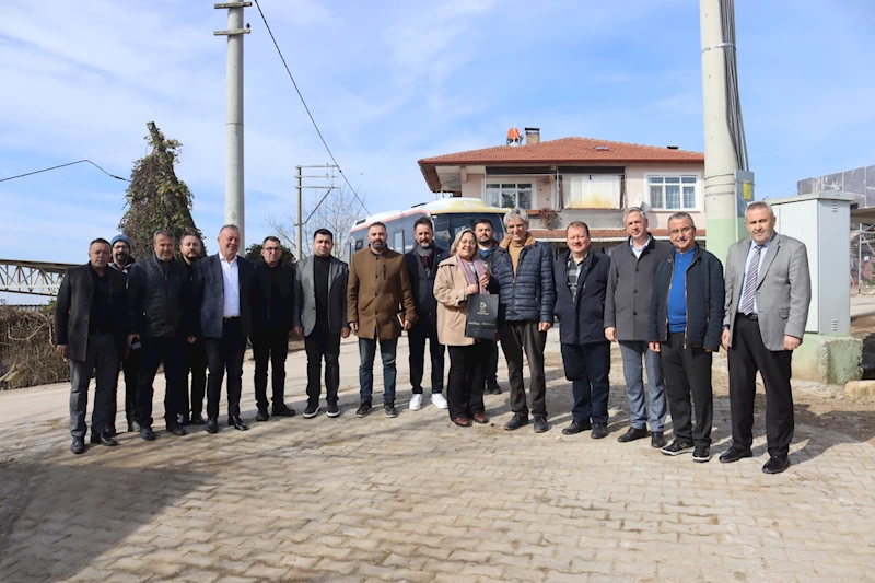İZMİT BELEDİYESİNİN BU HAFTA DURAĞI BİBEROĞLU VE EMİRHAN MAHALLELERİ OLDU