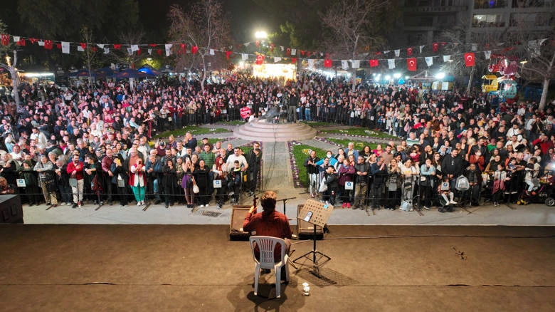 Ramazan etkinliklerinde Burdurlular ve Çanakkaleliler gecesi