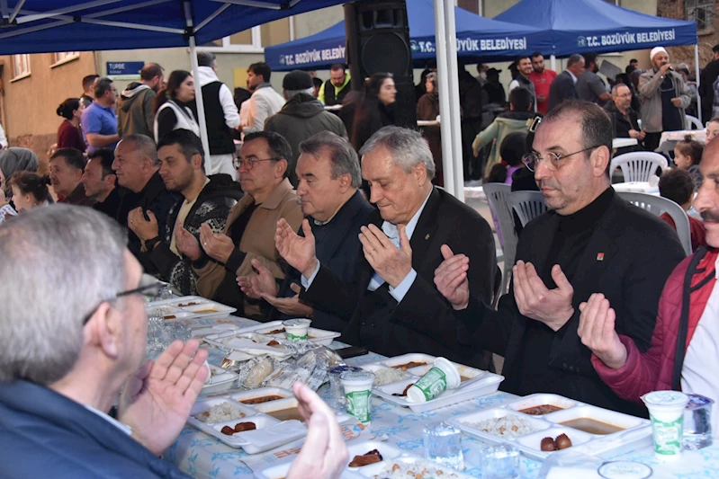 -BAŞKAN BAKKALCIOĞLU İFTARINI TEKKE MAHALLE’DE YAPTI