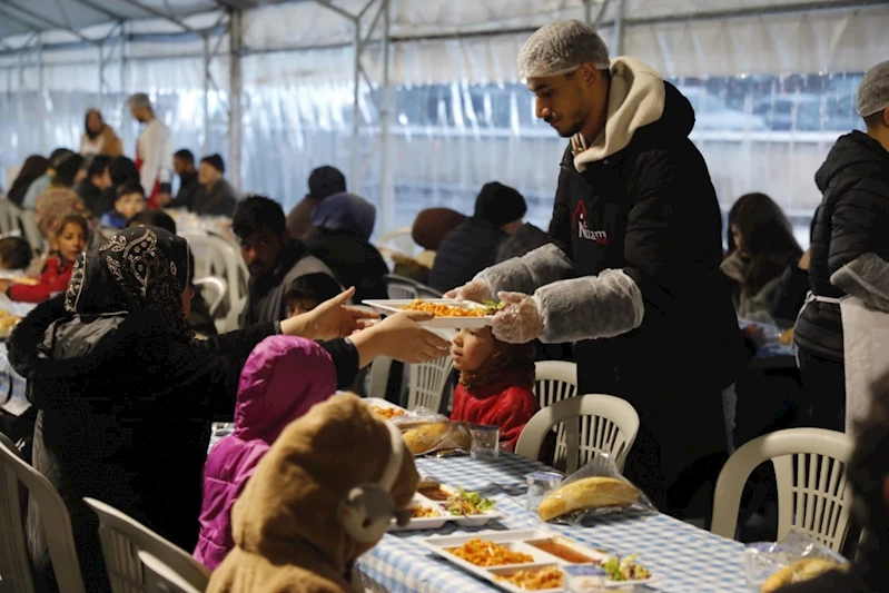 Koca Bir Şehri Bir Araya Getiren Sofradayız