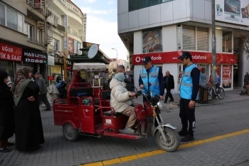 BÜYÜKŞEHİR ZABITADAN YAYA YOLLARINDA SIKI DENETİM