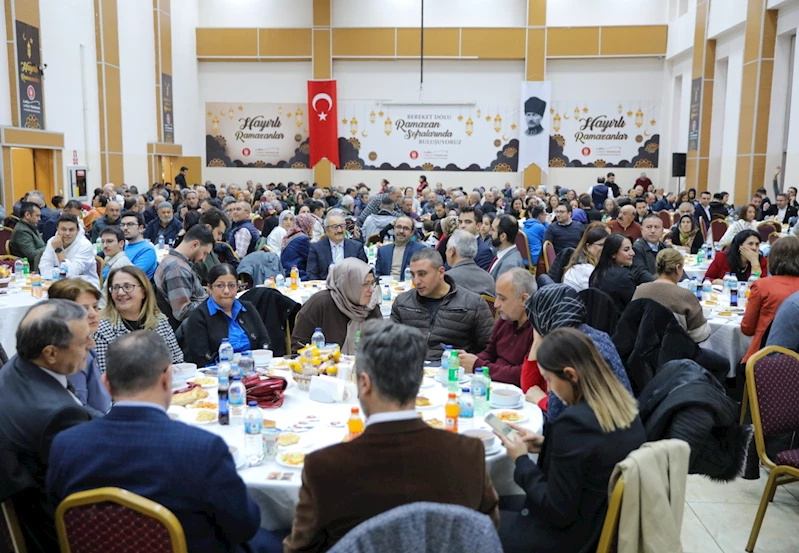 Başkan Özarslan hemşehrileriyle iftarda bir araya geldi