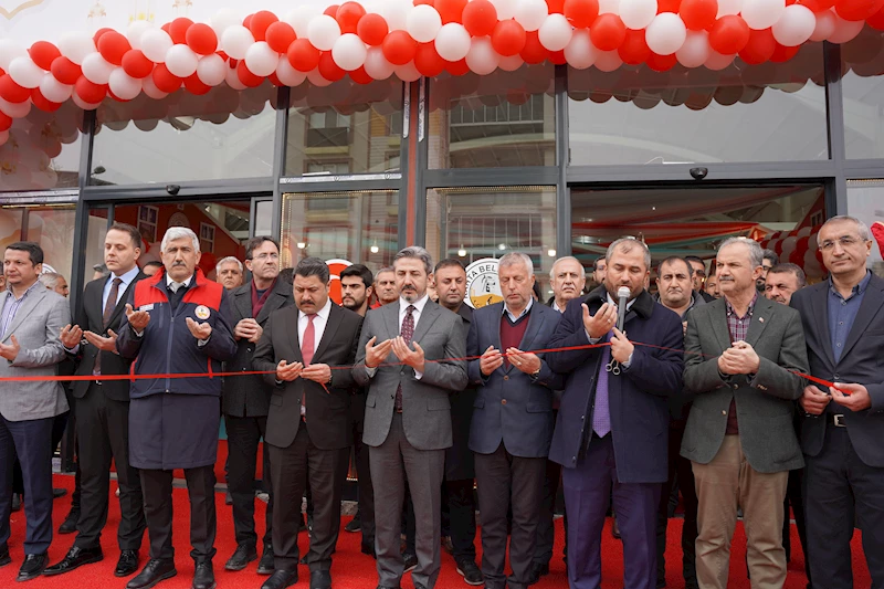 Kahta Belediyesi Ramazan Çarşısı Dualarla Hizmete Açıldı