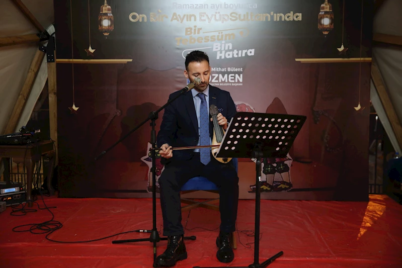 On bir ayın Eyüpsultanı’nda bir melodi bin huzur