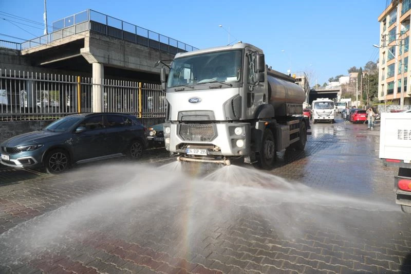 Bayraklı’da temizlik seferberliği