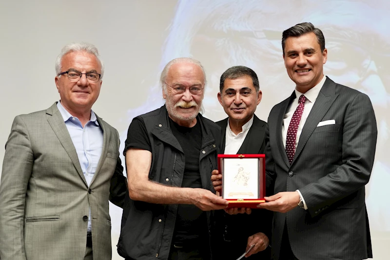 Yeni Kuşak Köy Enstitülüler Derneği’nin 2025 Aydınlanma Onur Ödülü Cahit Berkay’ın
