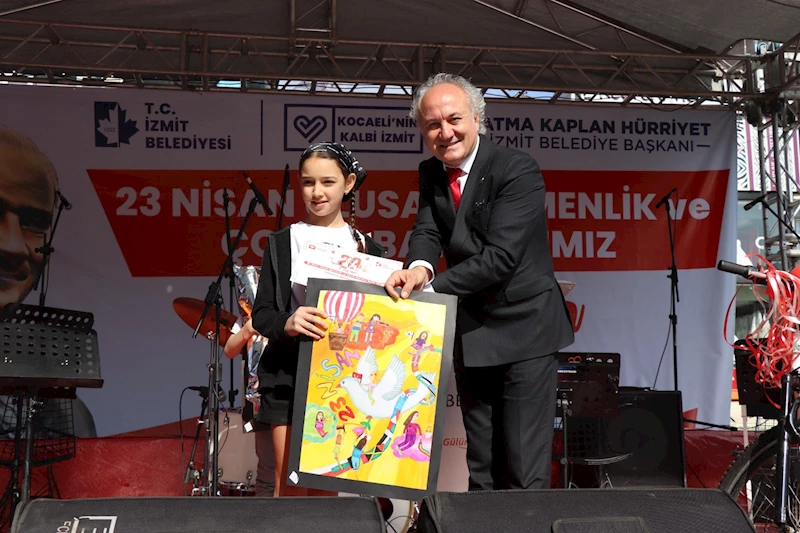 İZMİT BELEDİYESİNİN 23 NİSAN’A ÖZEL DÜZENLEDİĞİ YARIŞMADA DERECEYE GİRENLER ÖDÜLLERİNİ ALDI