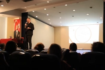 “EMPATİ VE ETKİLİ İLETİŞİM BECERİLERİ” ANLATILDI