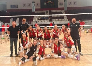 DBB Genç Kadınlar Voleybol Takımı Türkiye Şampiyonası’na galibiyetle başladı