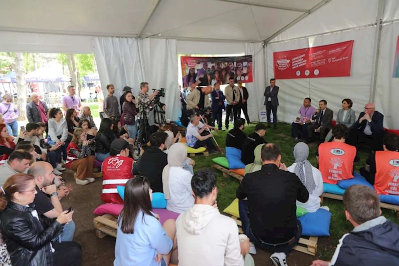 ODUNPAZARI BELEDİYESİ VE AB DERNEĞİ’NDEN GENÇLER İÇİN ULUSLARARASI FESTİVAL