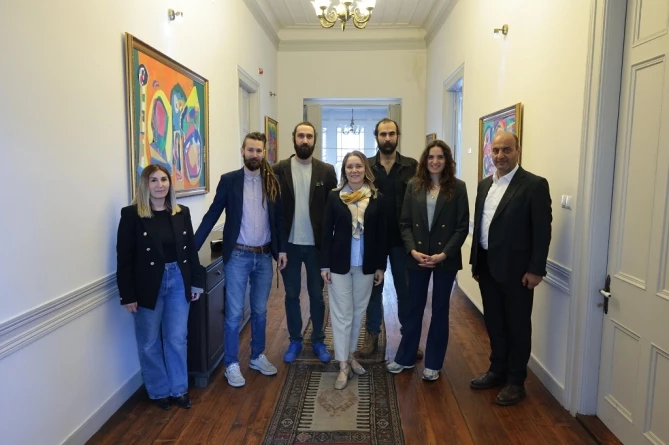 Konak’ta İmzalar Sanat İçin Atıldı