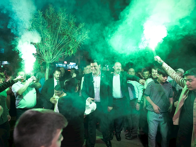 BAŞKAN YILMAZ’A VATANDAŞLARDAN DOĞUM GÜNÜ SÜRPRİZİ